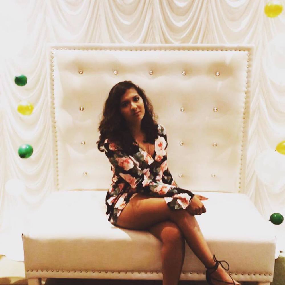 Meet your Posher, Avisha